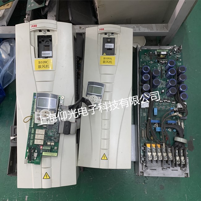 ABB׃�l���S��ACS800-04-0490-3�@ʾ�󾯴��a����