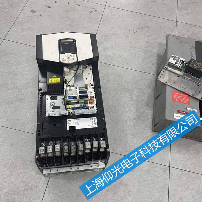 ABB 800׃�l���S��ACS800-04-0400-3+D150+P901��(b��o)��FF32�������B(y��ng)