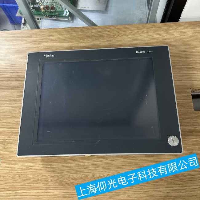 ����ʩ�͵¹��ؙC(j��)‌Modicon M262�o�������@ʾ����ϵ�y(t��ng)������ϾS�޽�(j��ng)�(y��n)�S��